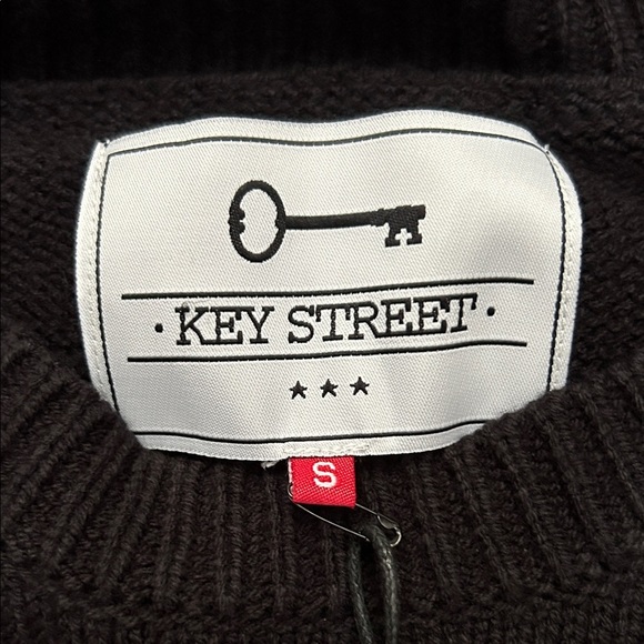 Key Street Black Crewneck Sweater with Bold Lettering, Size Small, NWT - Picture 11 of 12